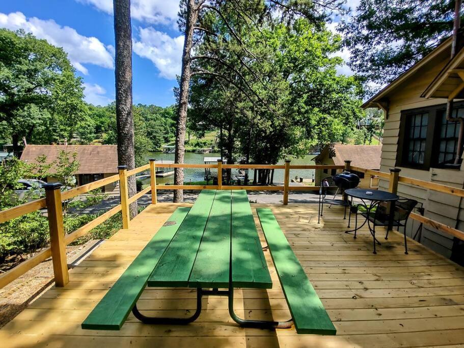 #09 - Large Lakeview One Bedroom- Pet Friendly Hot Springs Exteriör bild