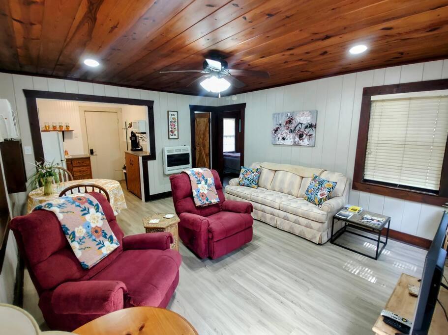 #09 - Large Lakeview One Bedroom- Pet Friendly Hot Springs Exteriör bild
