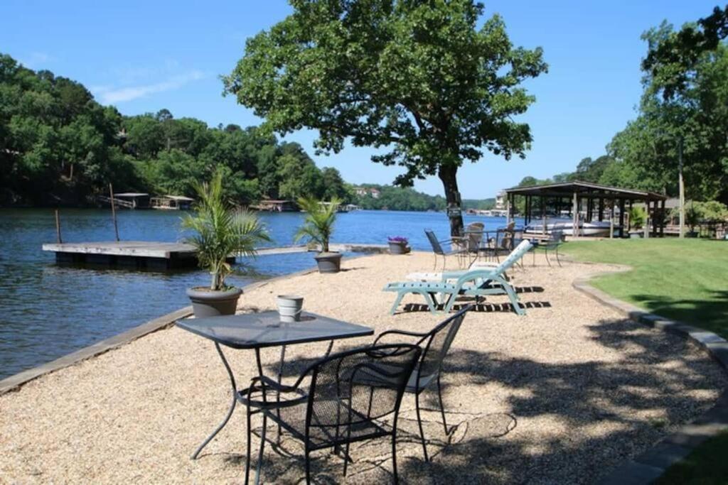 #09 - Large Lakeview One Bedroom- Pet Friendly Hot Springs Exteriör bild