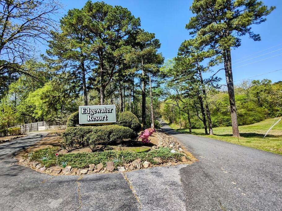 #09 - Large Lakeview One Bedroom- Pet Friendly Hot Springs Exteriör bild
