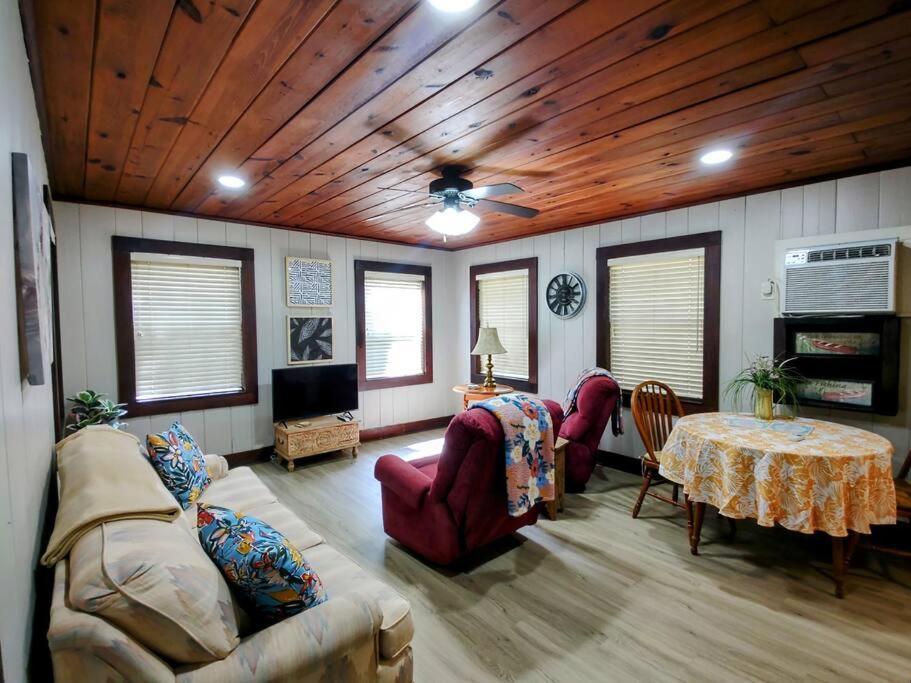 #09 - Large Lakeview One Bedroom- Pet Friendly Hot Springs Exteriör bild